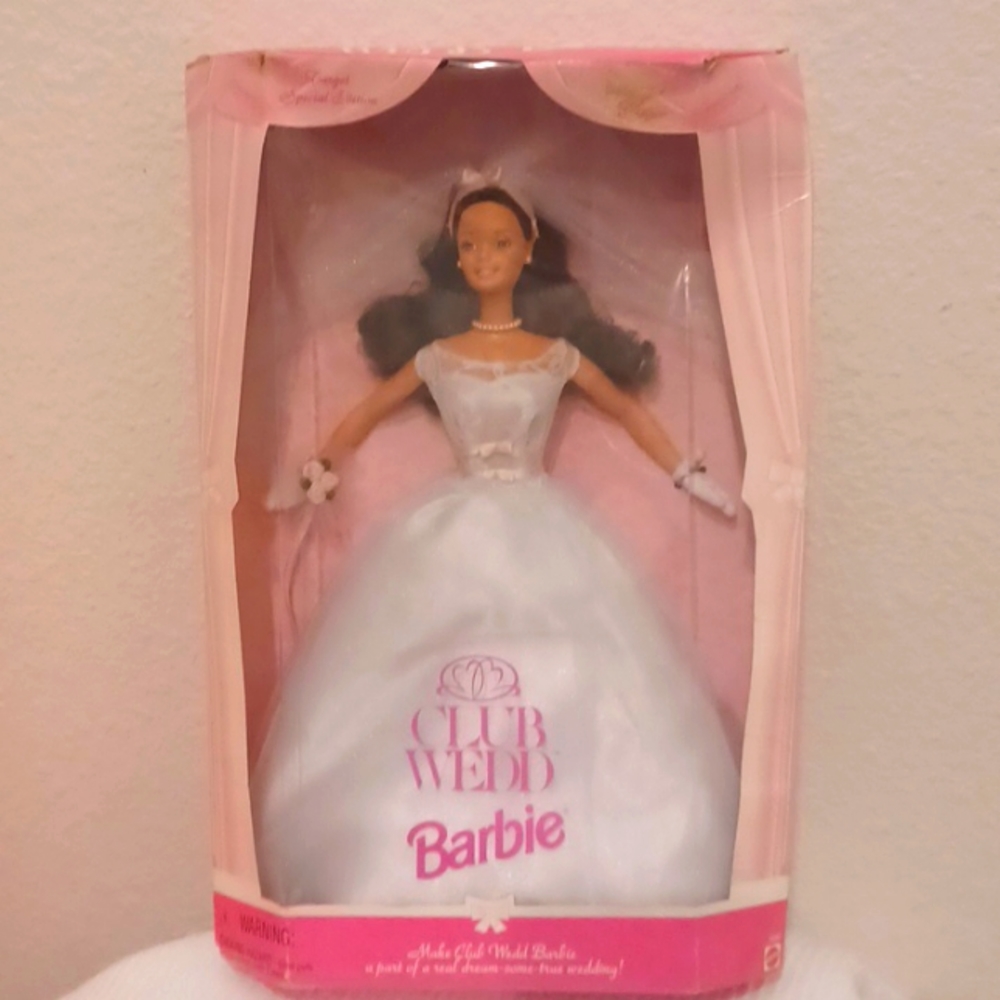 Club Wedd Barbie Doll New In Box